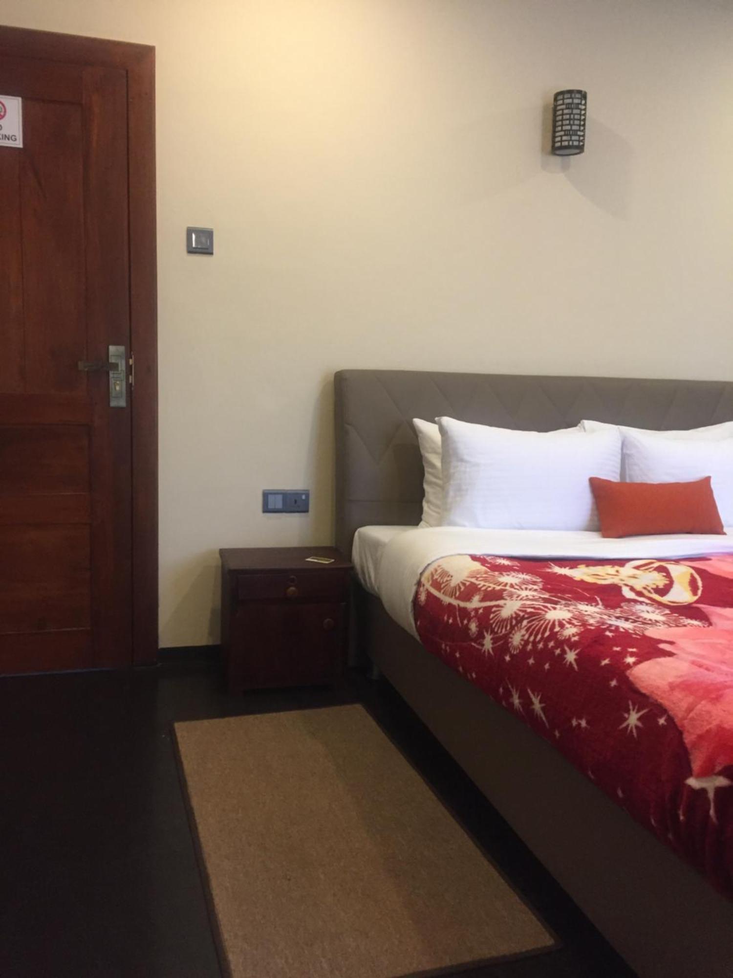 Suriya Guest Hotell Nuwara Eliya Eksteriør bilde